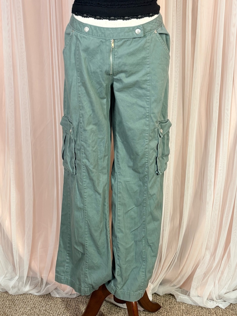 Forever 21 Wide-Leg Cargo Pants in Sage